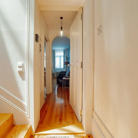 Downtown Charming By Vacationy *