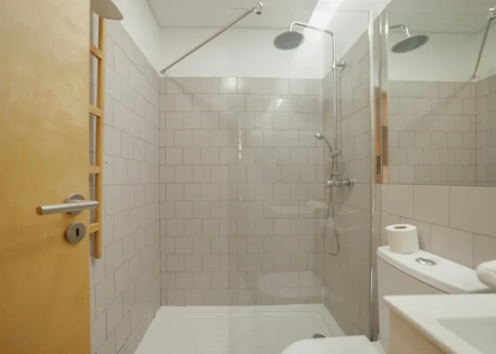 Lägenhet Downtown Charming By Vacationy *