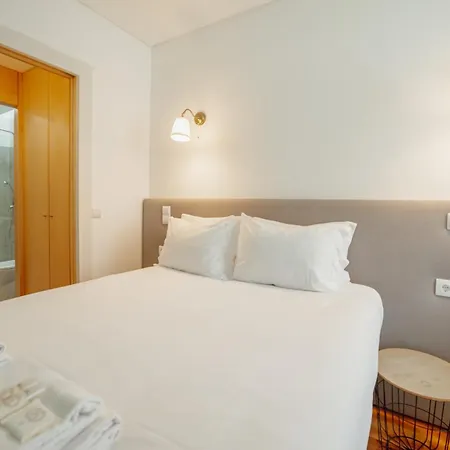 Downtown Charming By Vacationy Oporto