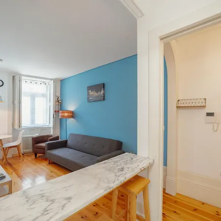 Downtown Charming By Vacationy *